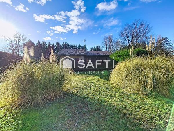 Environnement calme, à proximité des écoles, commerces et commodités