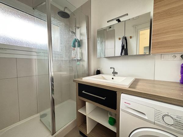 Chambre de 10.80m² à louer avec prestation de ménage - Orleans-Mouillère