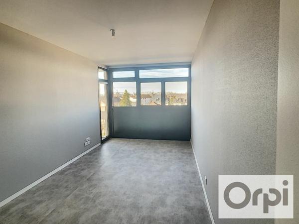 Appartement à louer    2 pièces • 36,72 m2    Montluçon