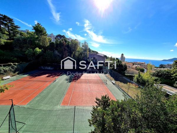 SUPERBE 5 PIECES 127 M2 CROIX DES GARDES VUE MER