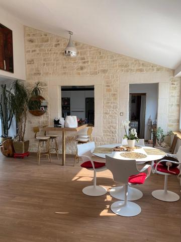 Maison ANGOULINS FRONT DE MER 6 Pièces 161.55 m²