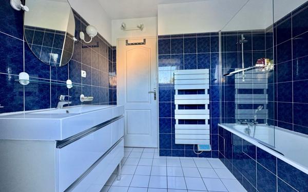 Maison à vendre    8 pièces •  Le Plessis-Pâté