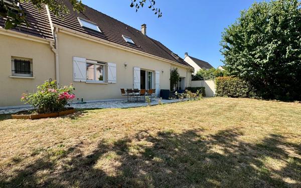 Maison à vendre    8 pièces •  Le Plessis-Pâté