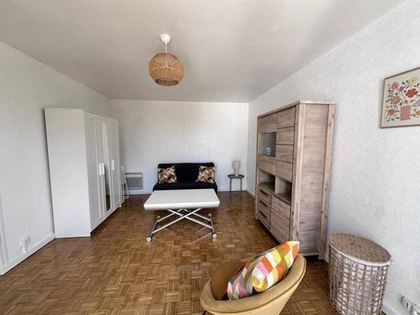 Appartement 1 pièce                                        - 44300 Nantes Réf : 12260