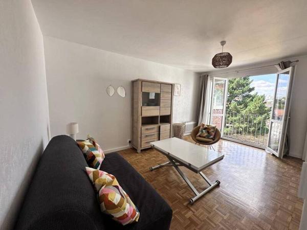 Appartement 1 pièce                                        - 44300 Nantes Réf : 12260