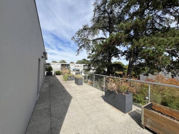 Appartement 4 pièces                                        - 44200 Nantes Réf : 12388