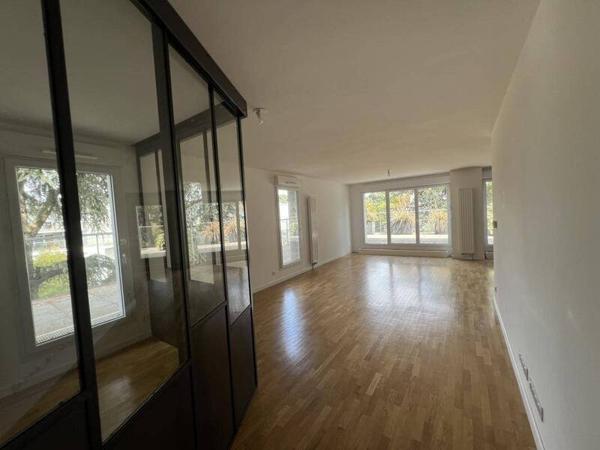 Appartement 4 pièces                                        - 44200 Nantes Réf : 12388