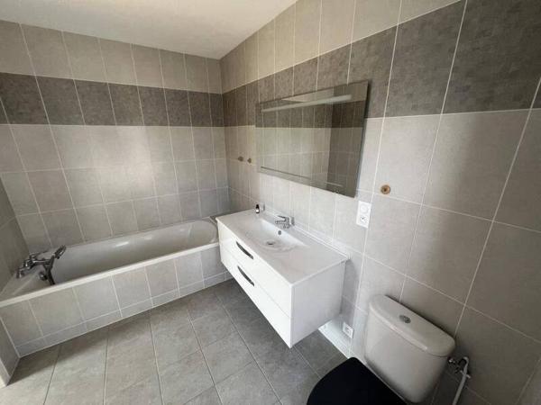 Appartement 4 pièces                                        - 44200 Nantes Réf : 12388