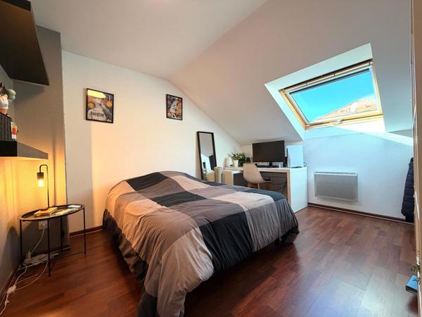 Mixte parfait entre appartement et maison pour ce duplex de 82 m2 avec terrasse et garage