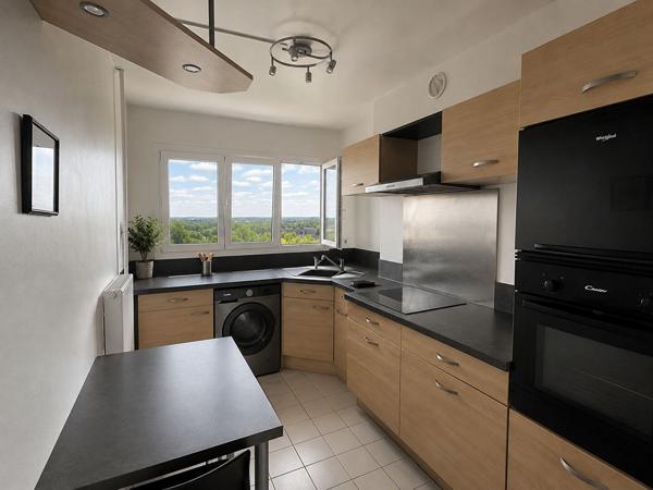 BIHOREL - Appartement F4 de 89 m² vendu loué - Idéal investissement - BIHOREL