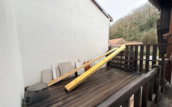 Immeuble à vendre    3 pièces •  Aire-sur-l'Adour