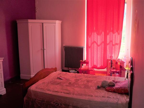 La Grand-Combe (30110) Incroyable demeure en pierre du 19eme de 700 m² habitables en partie rénové sur 1,5 hectares constructibles.