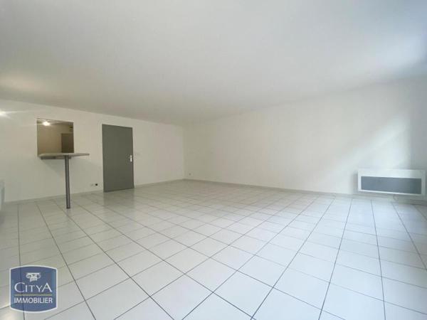 Appartement à louer 2 pièces 66.23m² Avignon (84000)