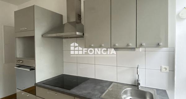 Location Appartement 2 pièces 32 m² - Charleville-mézières 08000