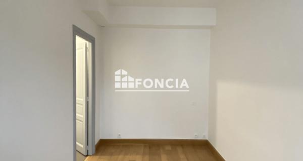 Location Appartement 2 pièces 32 m² - Charleville-mézières 08000