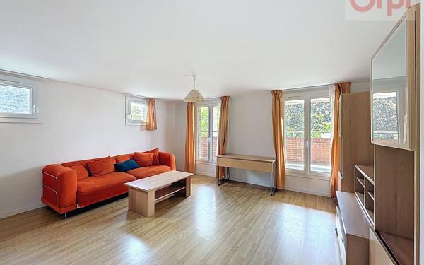 Maison à vendre    5 pièces • 130,07 m2 Voisins-le-Bretonneux