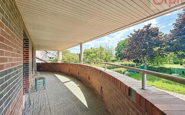 Maison à vendre    5 pièces • 130,07 m2 Voisins-le-Bretonneux