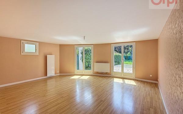 Maison à vendre    5 pièces • 130,07 m2 Voisins-le-Bretonneux