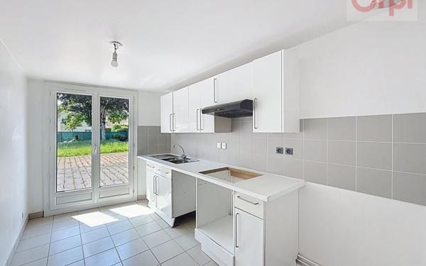 Maison à vendre    5 pièces • 130,07 m2 Voisins-le-Bretonneux