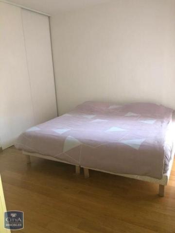 Appartement à louer 2 pièces 63.96m² Angers (49000)