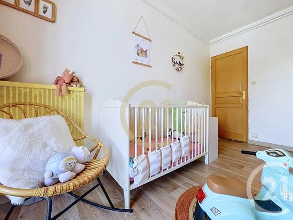 Appartement F4 à vendre  4 pièces - 90,49 m 2   ISTRES  - 13