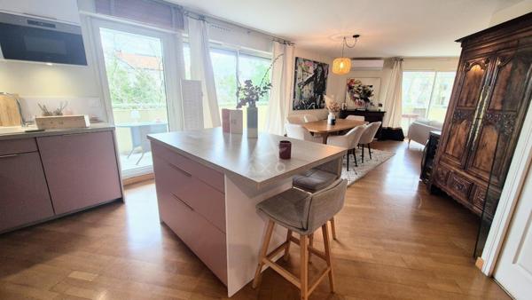 Bordeaux SAINT SEURIN Bel Appartement de standing vue sur jardins 3 chambres