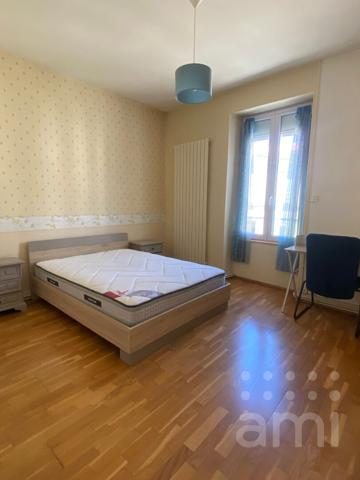 Immeuble Niort 9 pièces - 148 m2