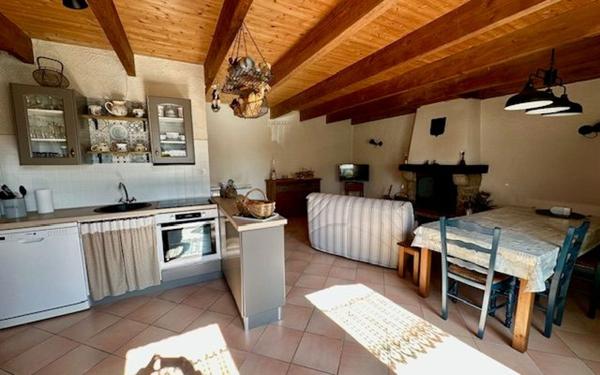 Maison à vendre    2 pièces •  Saint-Joachim