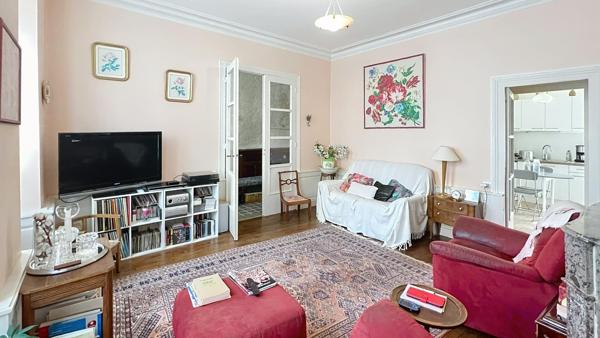 Secteur Bannier Nord : Caractère et volume pour cette maison bourgeoise 1900 avec jardin et bon DPE