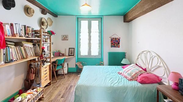 Secteur Bannier Nord : Caractère et volume pour cette maison bourgeoise 1900 avec jardin et bon DPE