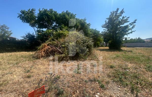 Terrain à Batir de 425 m²