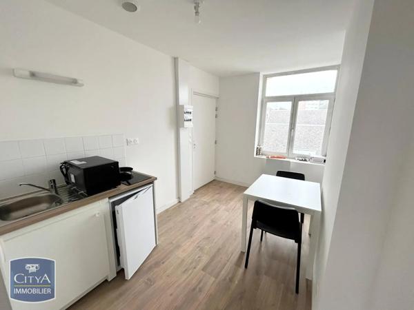 Appartement à louer 2 pièces 22.63m² Valenciennes (59300)