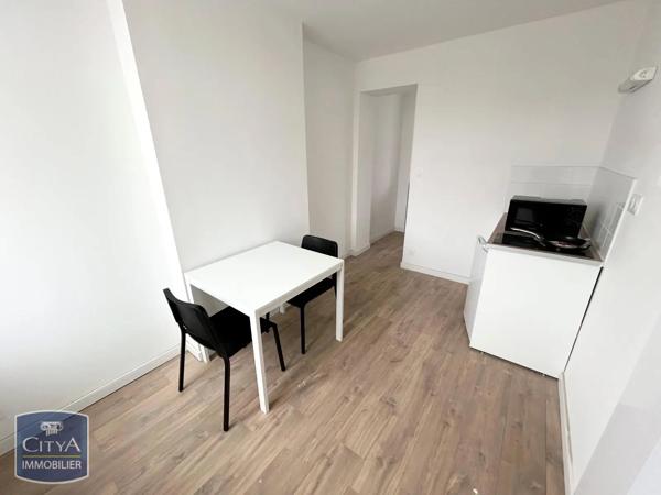 Appartement à louer 2 pièces 22.63m² Valenciennes (59300)