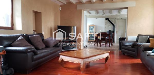 Maison en pierre 206 m2, grange/atelier 2 x 60 m2, terrain 1206 m2