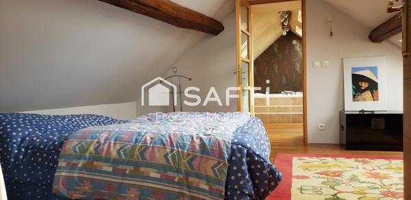 Maison en pierre 206 m2, grange/atelier 2 x 60 m2, terrain 1206 m2