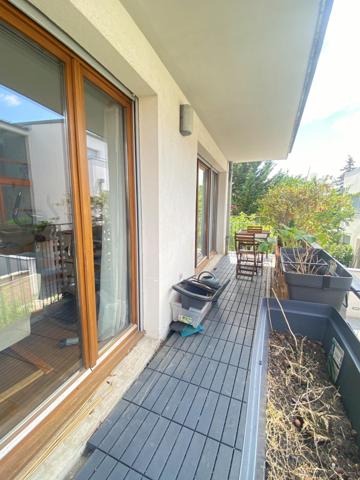 Calme, lumière et élégance à deux pas de la gare