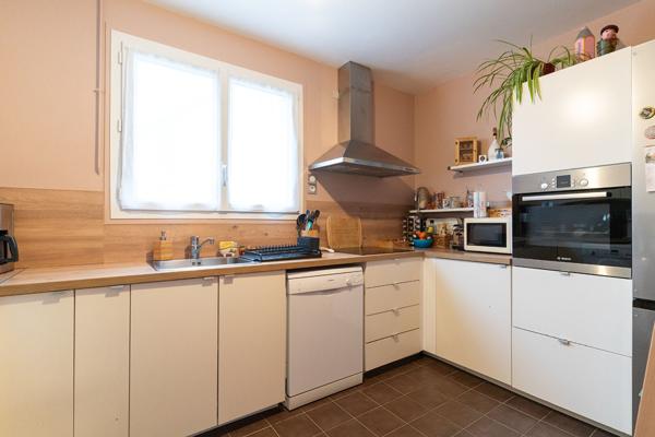 Appartement T4  Velpeau. Lumineux, rénové, emplacement idéal.