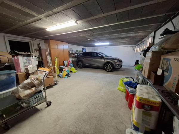 DIGNE-LES-BAINS  MAISON FAMILIALE 4 PIÈCES  117 m² ET SON VASTE GARAGE 55 m² m² AVEC VUE DÉGAGÉE SUR LES HAUTEURS 339 000