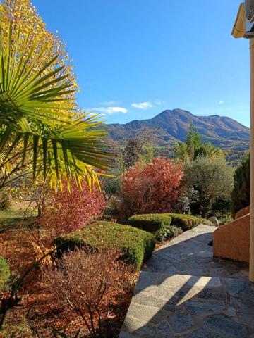 DIGNE-LES-BAINS  MAISON FAMILIALE 4 PIÈCES  117 m² ET SON VASTE GARAGE 55 m² m² AVEC VUE DÉGAGÉE SUR LES HAUTEURS 339 000