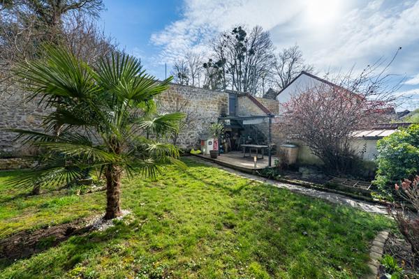 Maison Meulan En Yvelines 160 m², 6 chambres, parcelle 490 m²