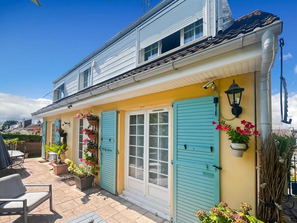 Maison Meulan En Yvelines 7 pièce(s) - 5 chambres