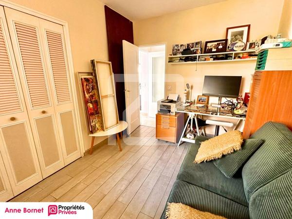 Appartement 4 pièces 93 m2 avec terrasse vue panoramique mer, garage, parking privatif et cave