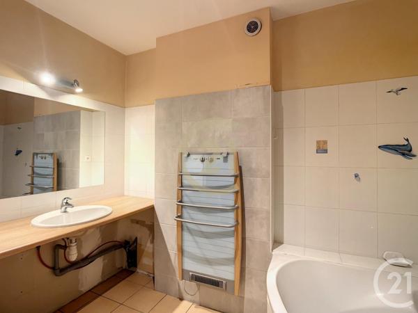 Appartement T3 à vendre  3 pièces - 80 m2 MONTELIMAR - 26