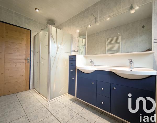 Maison à vendre 6 pièces 135 m² Éteignières