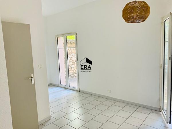 STUDIO CENTRE DU VILLAGE