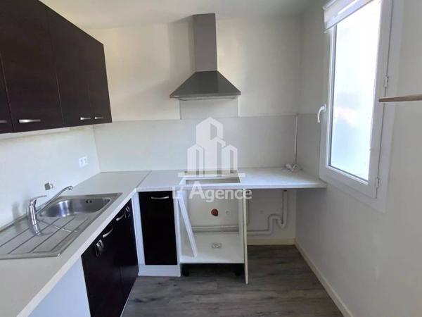 A LOUER APPARTEMENT 2 PIECES A SAINT PALAIS SUR MER