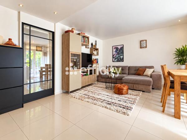 Appartement
         3 pièces
        - 64 m² Exclusivité 235 000 € *