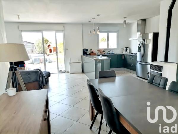 Maison à vendre 4 pièces 94 m² Saint-Michel-Chef-Chef