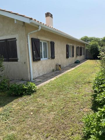 Maison de plain pied avec grand terrain