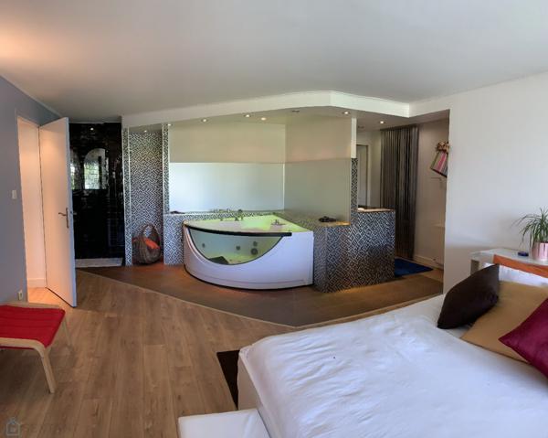 Belle maison 240 m2 5 Chambres bord de seine